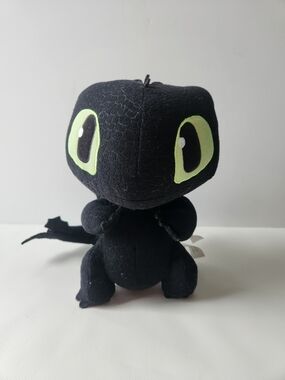 DreamWorks Dragons, Squeeze & Growl Toothless, 10-Inch Plush Stuffed Animal Toy